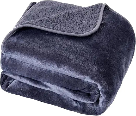 Waterproof Dog Blankets for Large Dogs Washable Super Soft Warm Fluffy Facecloth Sofa Car Bed Protector, Urine Proof Washable Ou